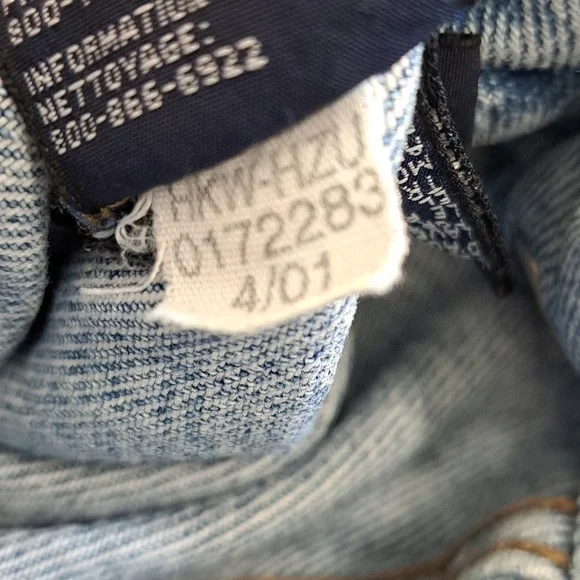 Destroyed Tommy Jean Jacket Size XL - Picture 17 of 17